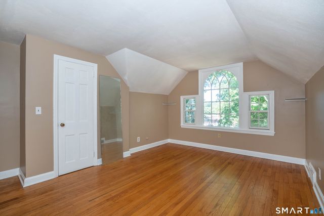 28 Whiting Lane, West Hartford, CT 06119
