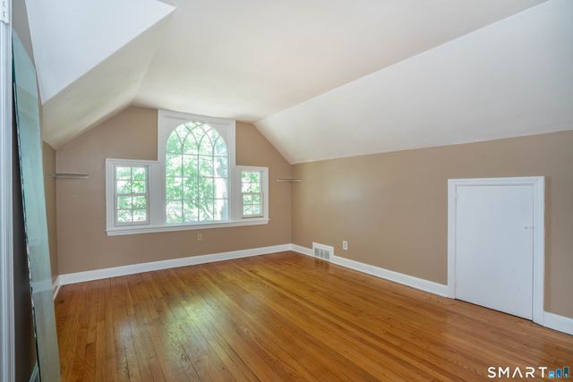 28 Whiting Lane, West Hartford, CT 06119