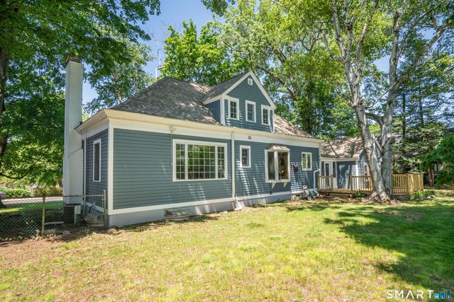 28 Whiting Lane, West Hartford, CT 06119