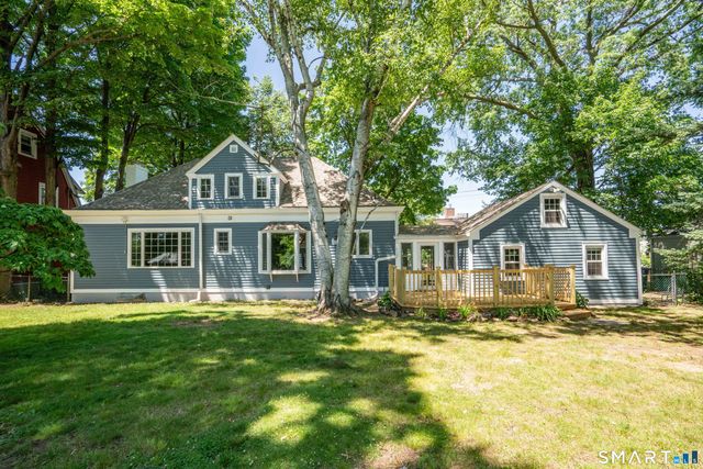 28 Whiting Lane, West Hartford, CT 06119