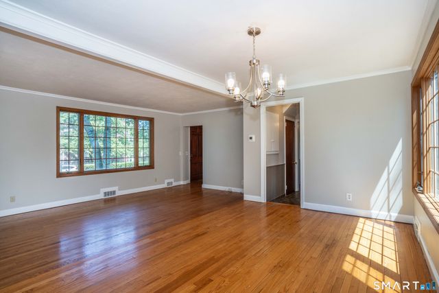 28 Whiting Lane, West Hartford, CT 06119
