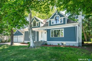 28 Whiting Lane, West Hartford, CT 06119