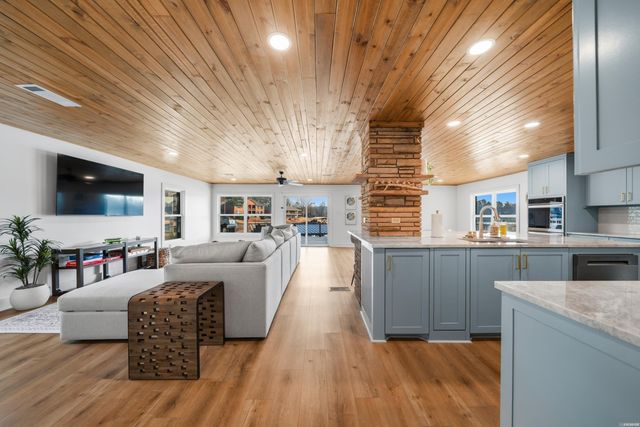 186 Riverside Drive, Hot Springs, AR 71913