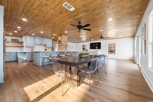 186 Riverside Drive, Hot Springs, AR 71913