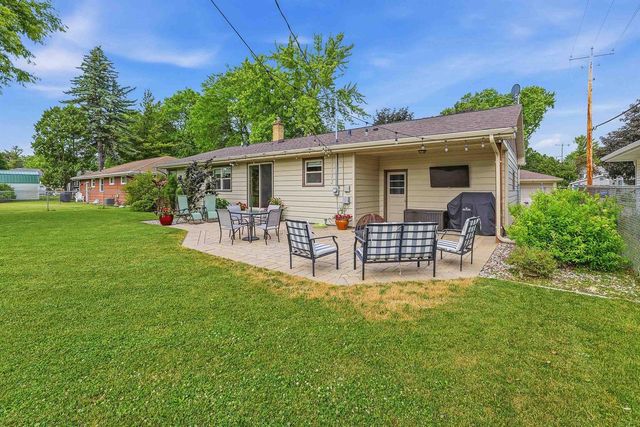 99 S SALLIE AVENUE, Fond Du Lac, WI 54935