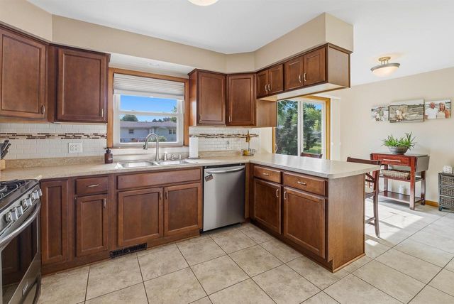 99 S SALLIE AVENUE, Fond Du Lac, WI 54935