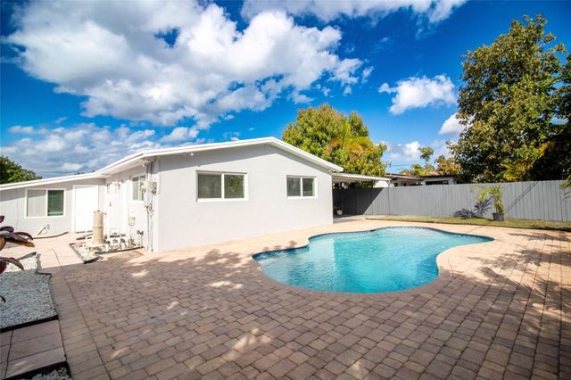 6540 Garfield Street, Hollywood, FL 33024