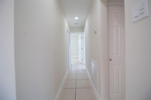 6540 Garfield Street, Hollywood, FL 33024