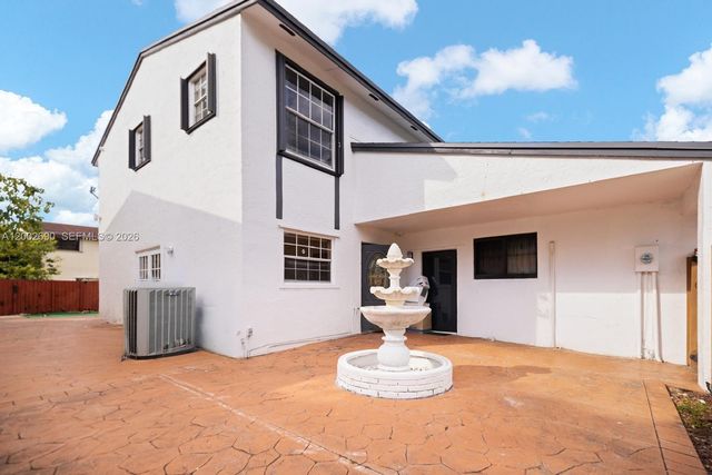 10726 SW 147th Ct, Miami, FL 33196