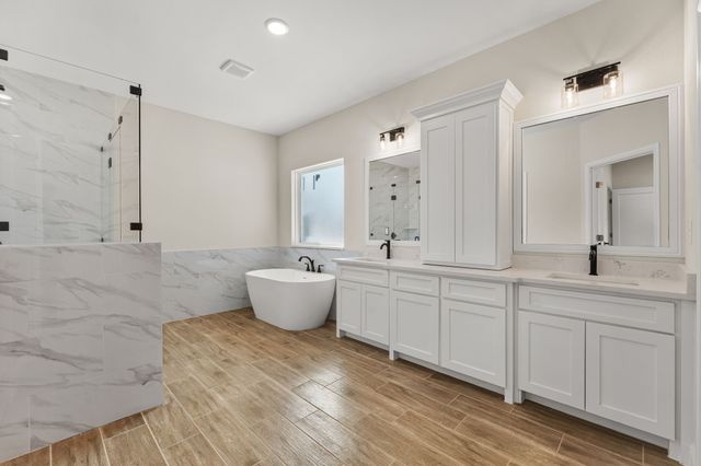 1508 PORTS O CALL Court, Granbury, TX 76048