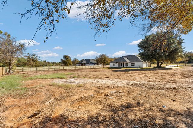 1508 PORTS O CALL Court, Granbury, TX 76048