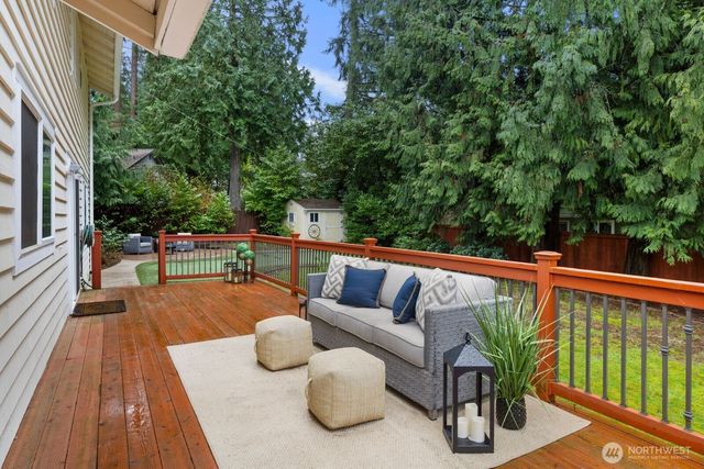 18505 NE 26th Street, Redmond, WA 98052