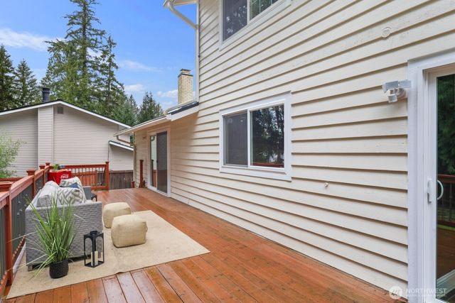 18505 NE 26th Street, Redmond, WA 98052