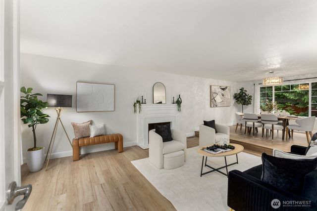 18505 NE 26th Street, Redmond, WA 98052