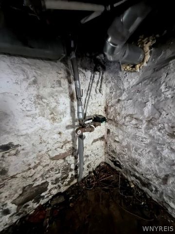 65 Baynes Street, Buffalo, NY 14213