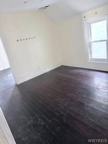 65 Baynes Street, Buffalo, NY 14213