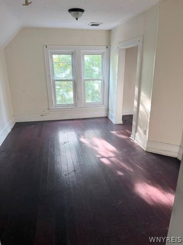 65 Baynes Street, Buffalo, NY 14213