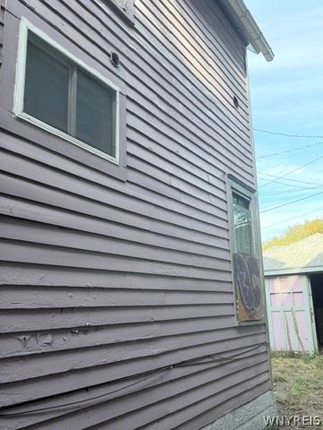 65 Baynes Street, Buffalo, NY 14213