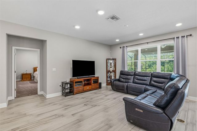 12000 NOUVEAU AVENUE, Spring Hill, FL 34610