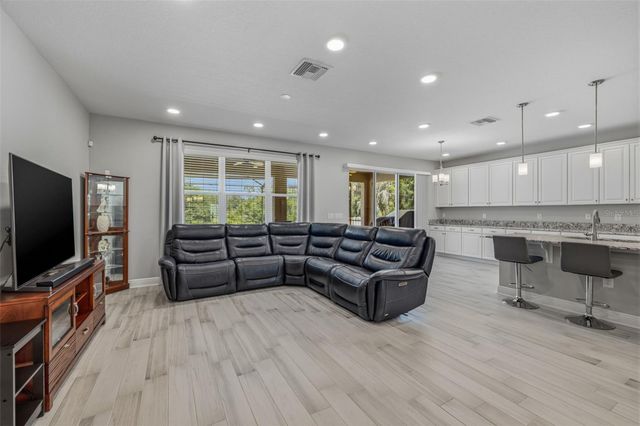 12000 NOUVEAU AVENUE, Spring Hill, FL 34610