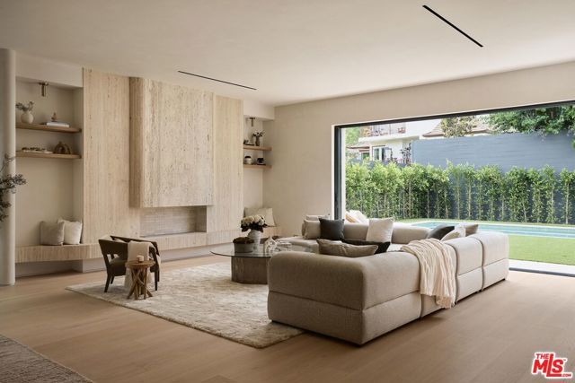 13062 Dickens Street, Studio City (los Angeles), CA 91604