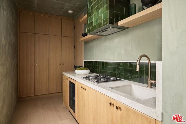 13062 Dickens Street, Studio City (los Angeles), CA 91604