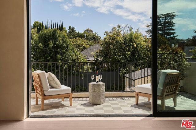 13062 Dickens Street, Studio City (los Angeles), CA 91604