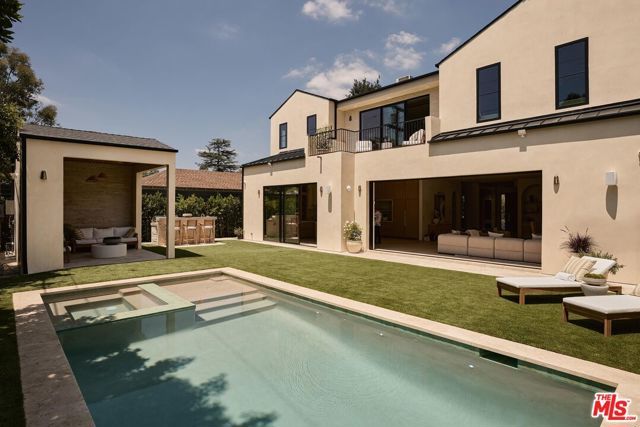 13062 Dickens Street, Studio City (los Angeles), CA 91604