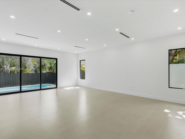 1621 SW 11th Terrace, Miami, FL 33135