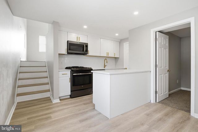 332 WHITE AVE, Linwood, PA 19061