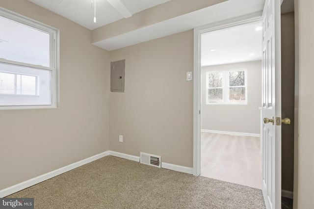 332 WHITE AVE, Linwood, PA 19061