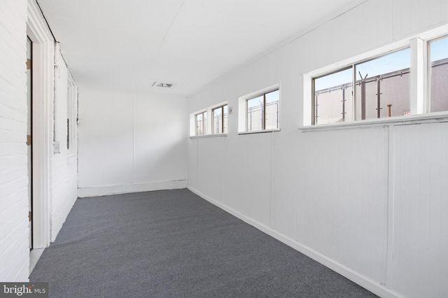 332 WHITE AVE, Linwood, PA 19061