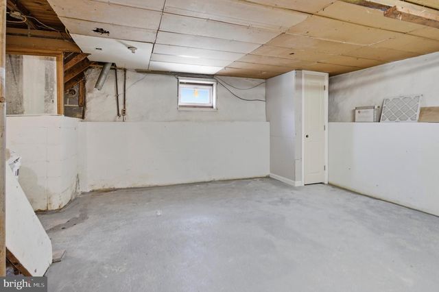 332 WHITE AVE, Linwood, PA 19061