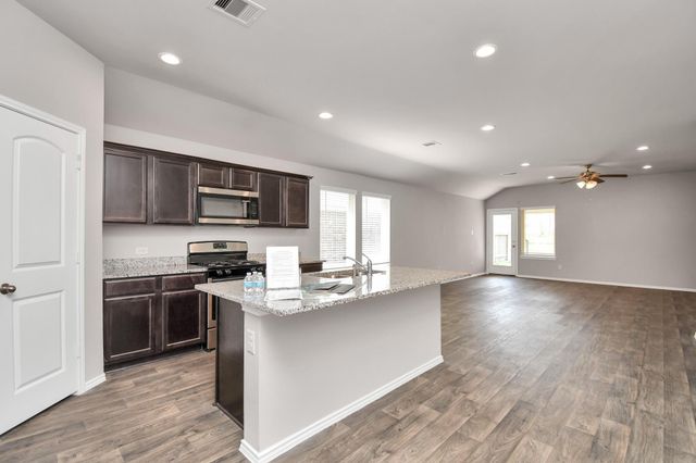 14206 West Rim Lane, Conroe, TX 77384