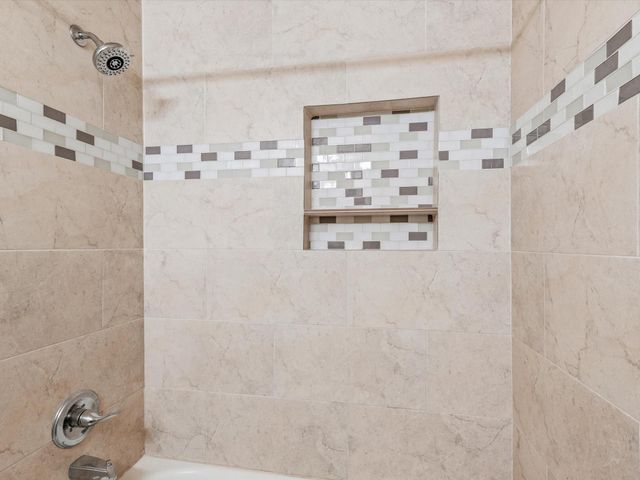 9811 Charter Ridge Drive, Houston, TX 77070