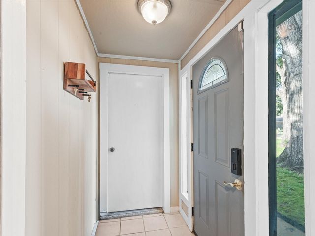 9811 Charter Ridge Drive, Houston, TX 77070