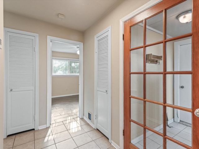 9811 Charter Ridge Drive, Houston, TX 77070