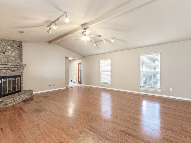 9811 Charter Ridge Drive, Houston, TX 77070