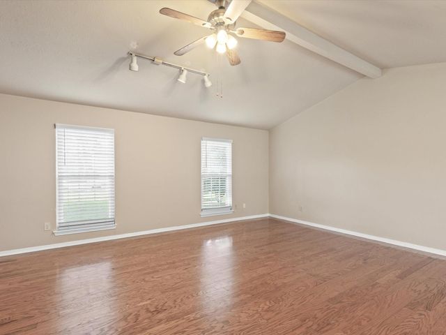 9811 Charter Ridge Drive, Houston, TX 77070
