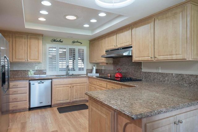 82 Presidio Place, Palm Desert, CA 92260