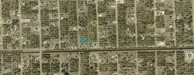 802 Lincoln AVE, Lehigh Acres, FL 33972