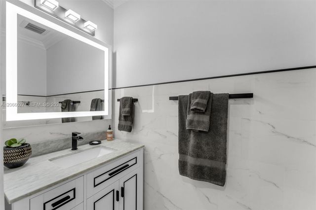 14380 SW 36th Street, Miami, FL 33175
