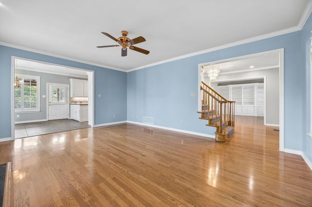 3323 Shellbrook Court, Arlington, TX 76016