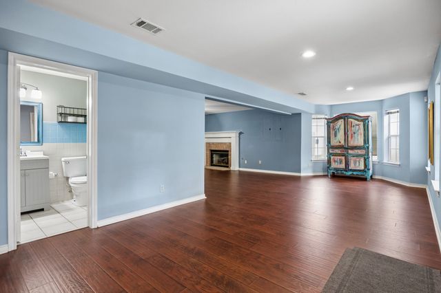 3323 Shellbrook Court, Arlington, TX 76016