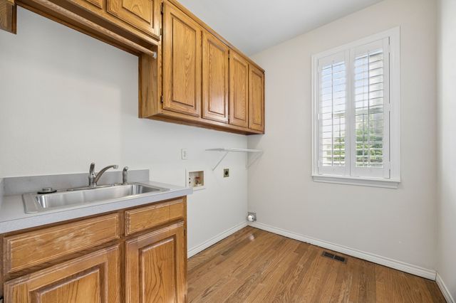 3323 Shellbrook Court, Arlington, TX 76016