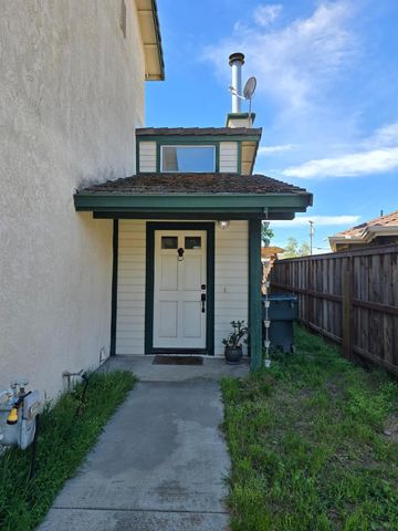 401 Montrose Ct, Modesto, CA 95355