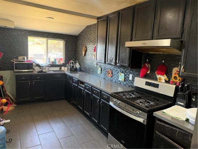 343 E Avenue R6, Palmdale, CA 93550