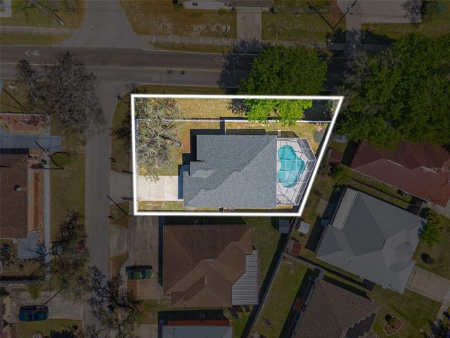 10221 N WOODMERE ROAD, Tampa, FL 33617