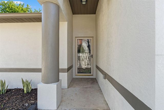 10221 N WOODMERE ROAD, Tampa, FL 33617