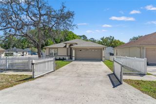 10221 N WOODMERE ROAD, Tampa, FL 33617